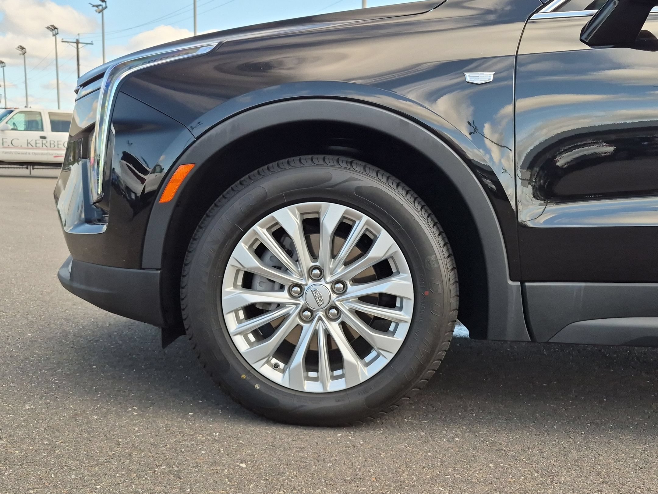 Certified 2024 Cadillac XT4 Luxury w/ Cold Weather Package AWD/4WD image 32