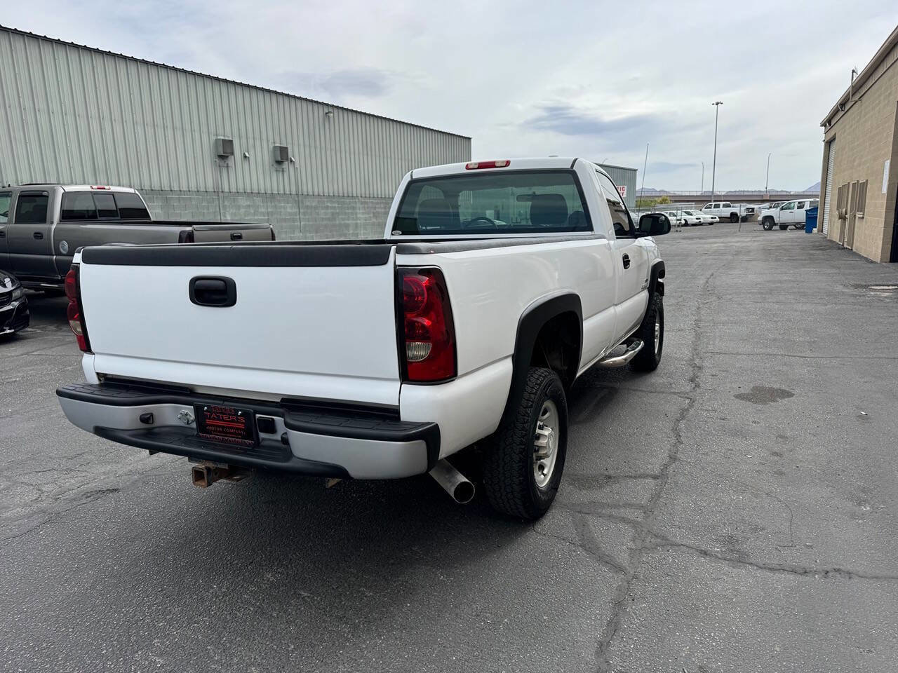 Used 2007 Chevrolet Silverado 2500 W/T w/ Heavy-Duty Power Package image 9