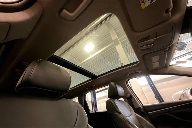 Used 2019 Hyundai Santa Fe AWD w/ Cargo Package image 22