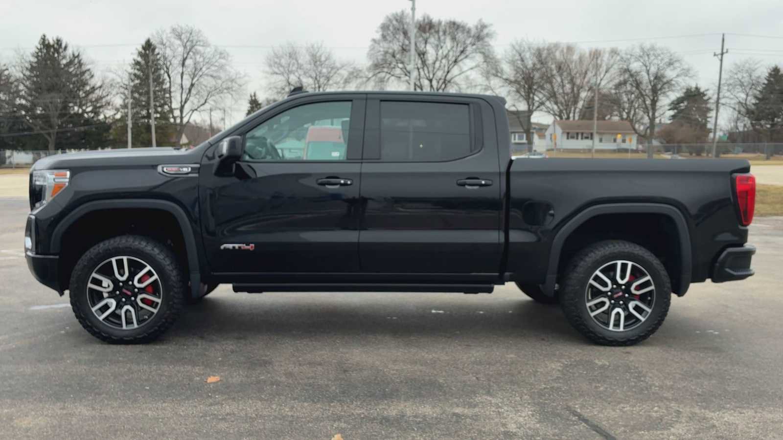 Certified 2019 GMC Sierra 1500 AT4 w/ AT4 Premium Package image 5