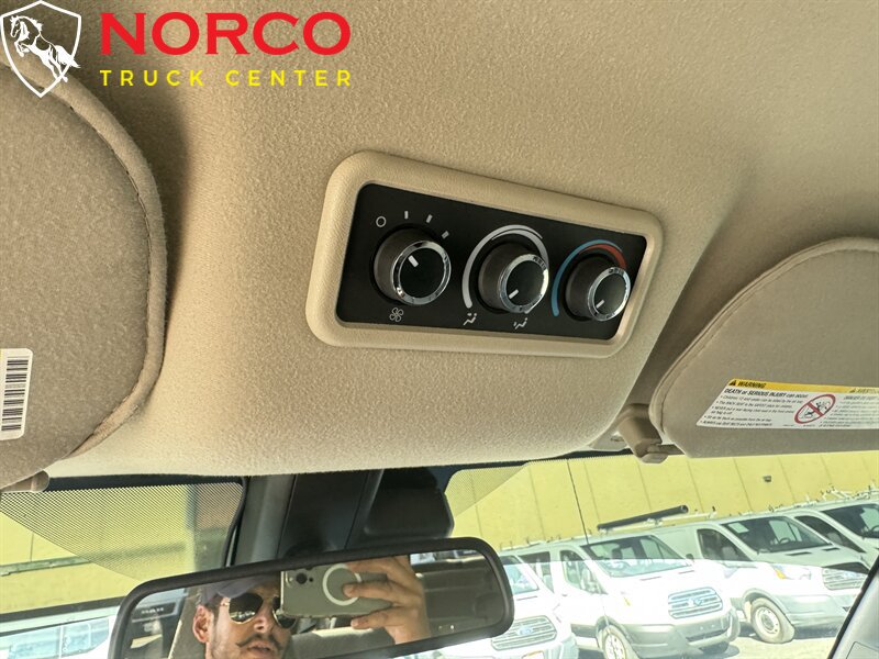 Used 2020 Chevrolet Express 3500 LT w/ LT Preferred Equipment Group RWD image 21
