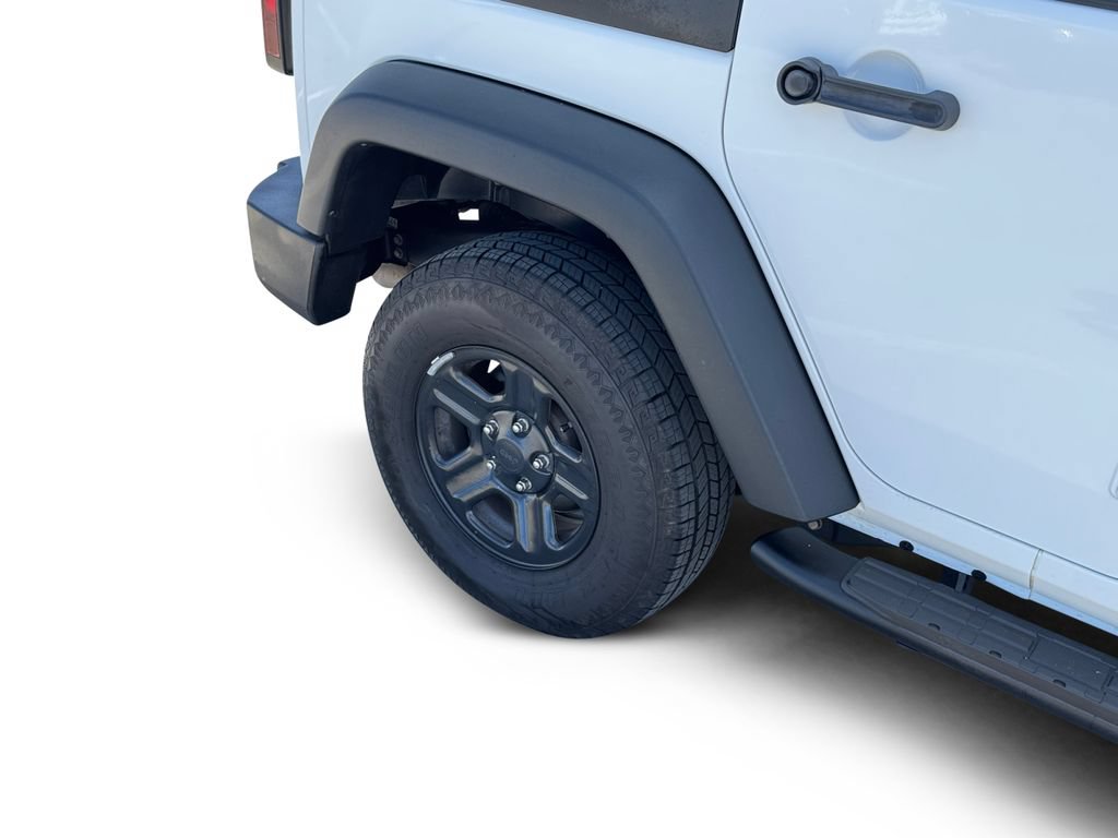 Used 2018 Jeep Wrangler Unlimited Sport w/ Connectivity Group AWD/4WD image 26