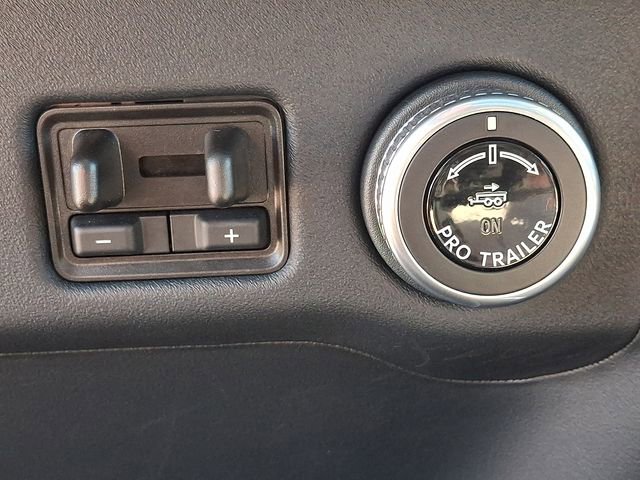 Certified 2025 Lincoln Navigator L Reserve AWD/4WD image 24