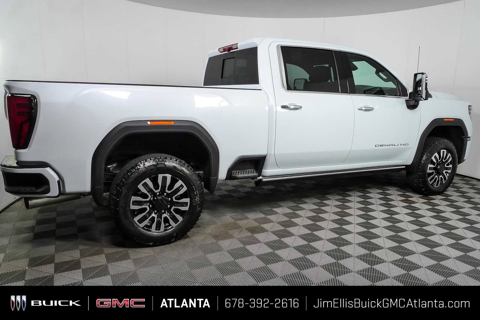 New 2026 GMC Sierra 2500 Denali Ultimate AWD/4WD image 2