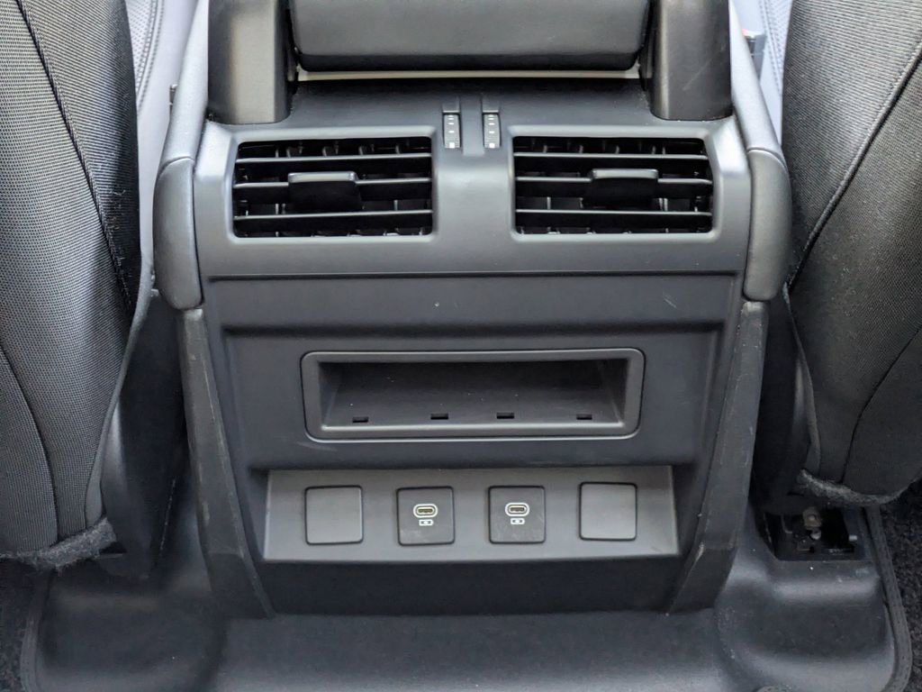 Used 2025 Land Rover Defender 110 S AWD/4WD image 13