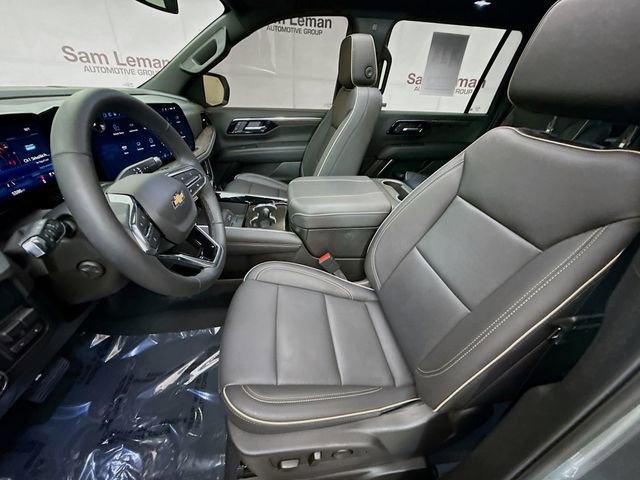 Used 2025 Chevrolet Suburban Premier w/ Sun And Tow Package image 24