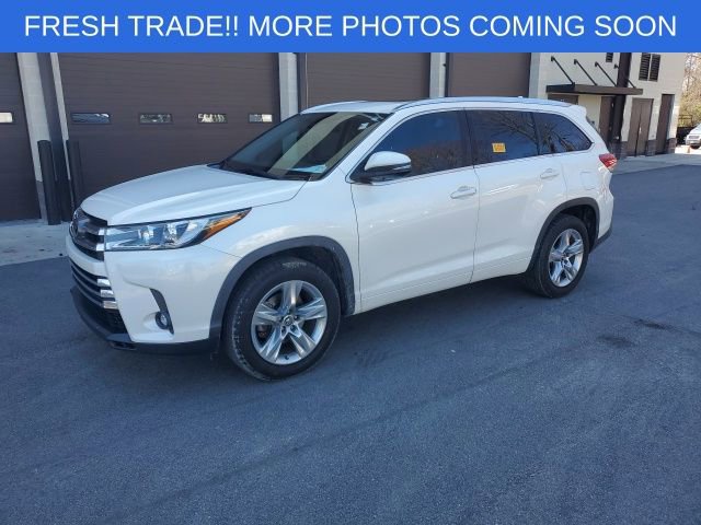 Used 2019 Toyota Highlander Limited image 2