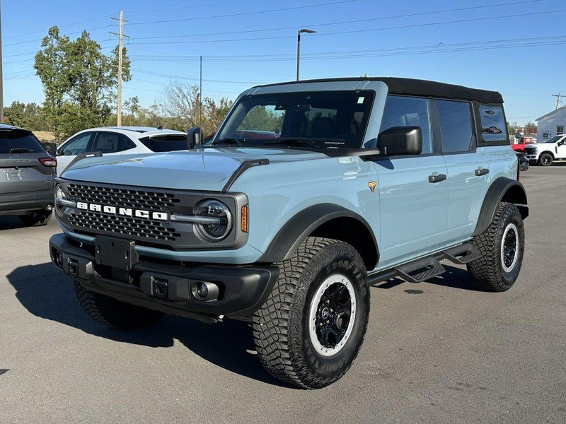 Used 2023 Ford Bronco Badlands w/ Sasquatch Package image 4
