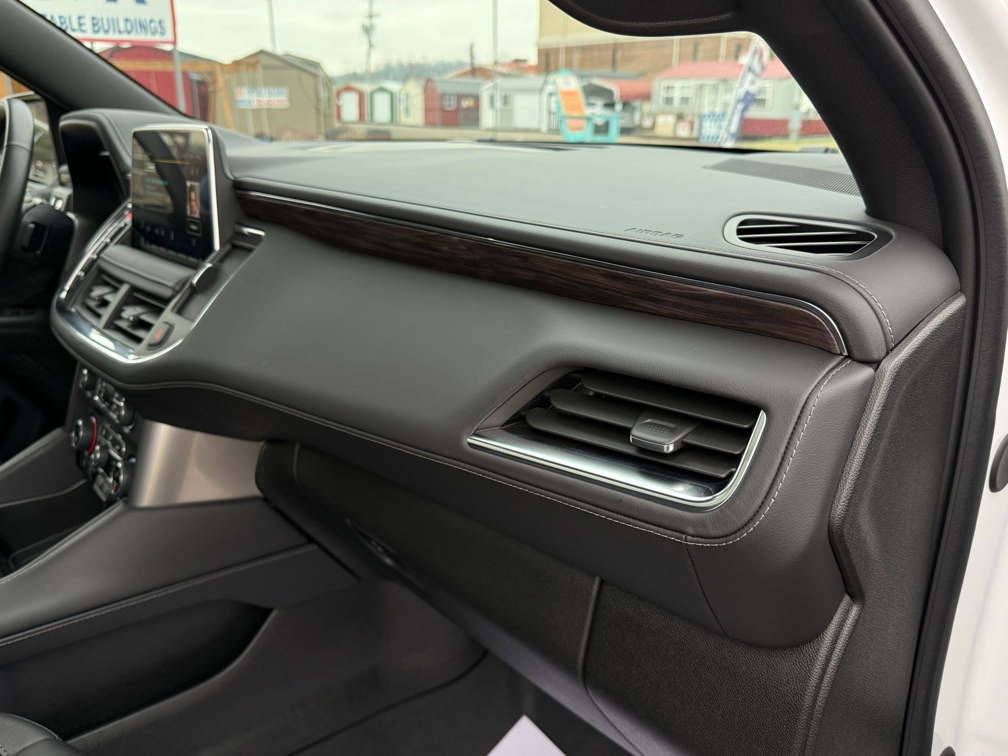 Used 2023 Chevrolet Tahoe Z71 image 25