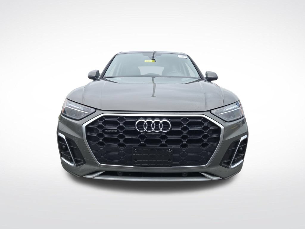 Used 2023 Audi Q5 2.0T Premium Plus w/ Premium Plus Package AWD/4WD image 9