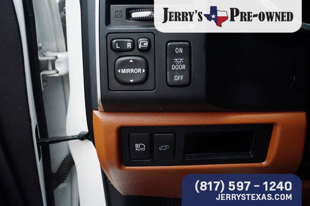 Used 2022 Toyota Sequoia Platinum RWD image 16