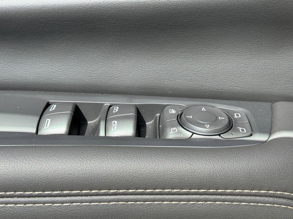 New 2026 GMC Yukon Elevation w/ Elevation Premium Package AWD/4WD image 20
