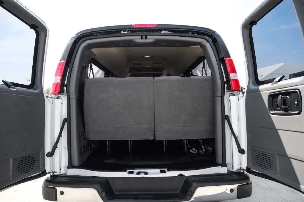 Used 2021 Chevrolet Express 3500 LS w/ Chrome Appearance Package RWD image 59