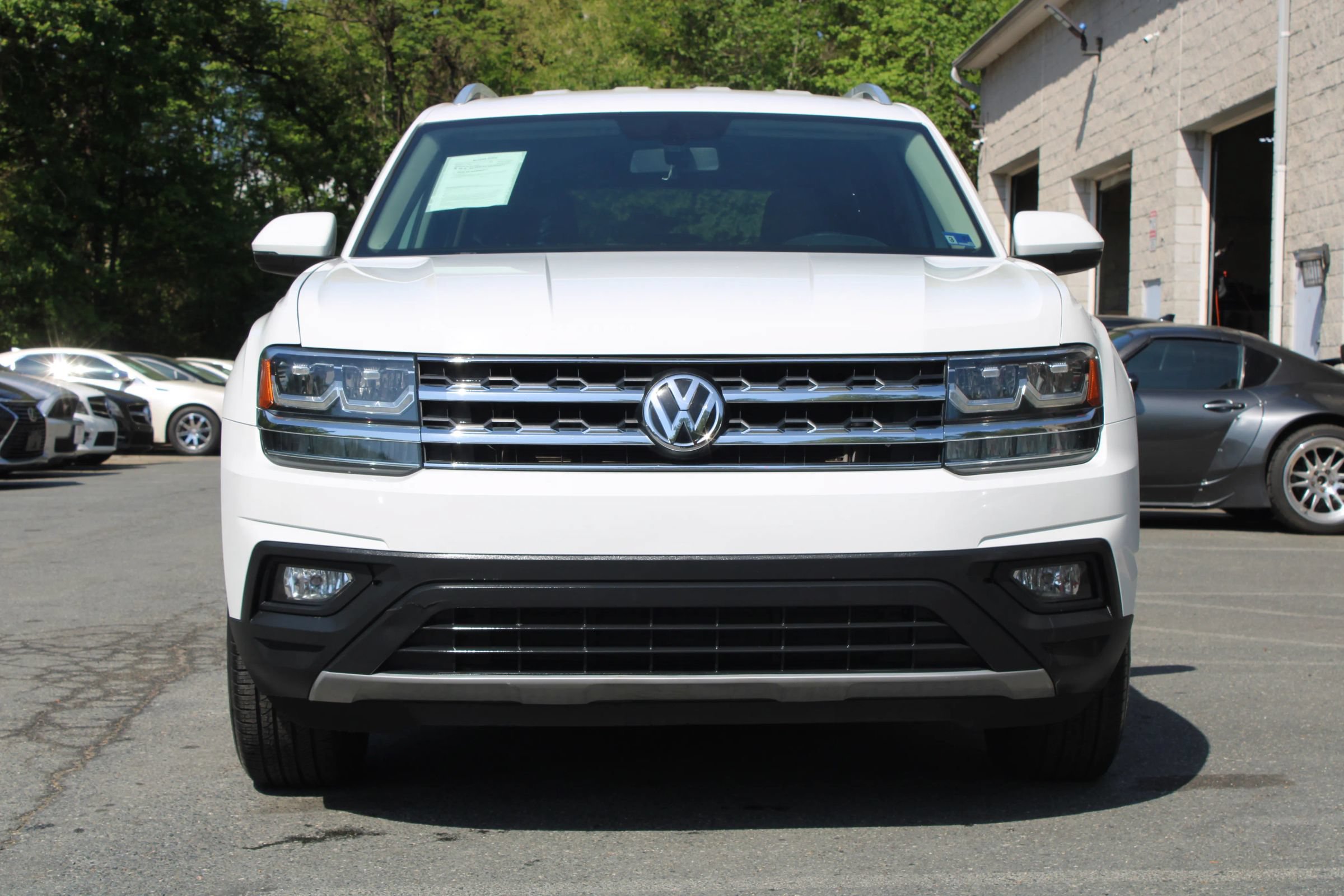 Used 2018 Volkswagen Atlas SE FWD image 2