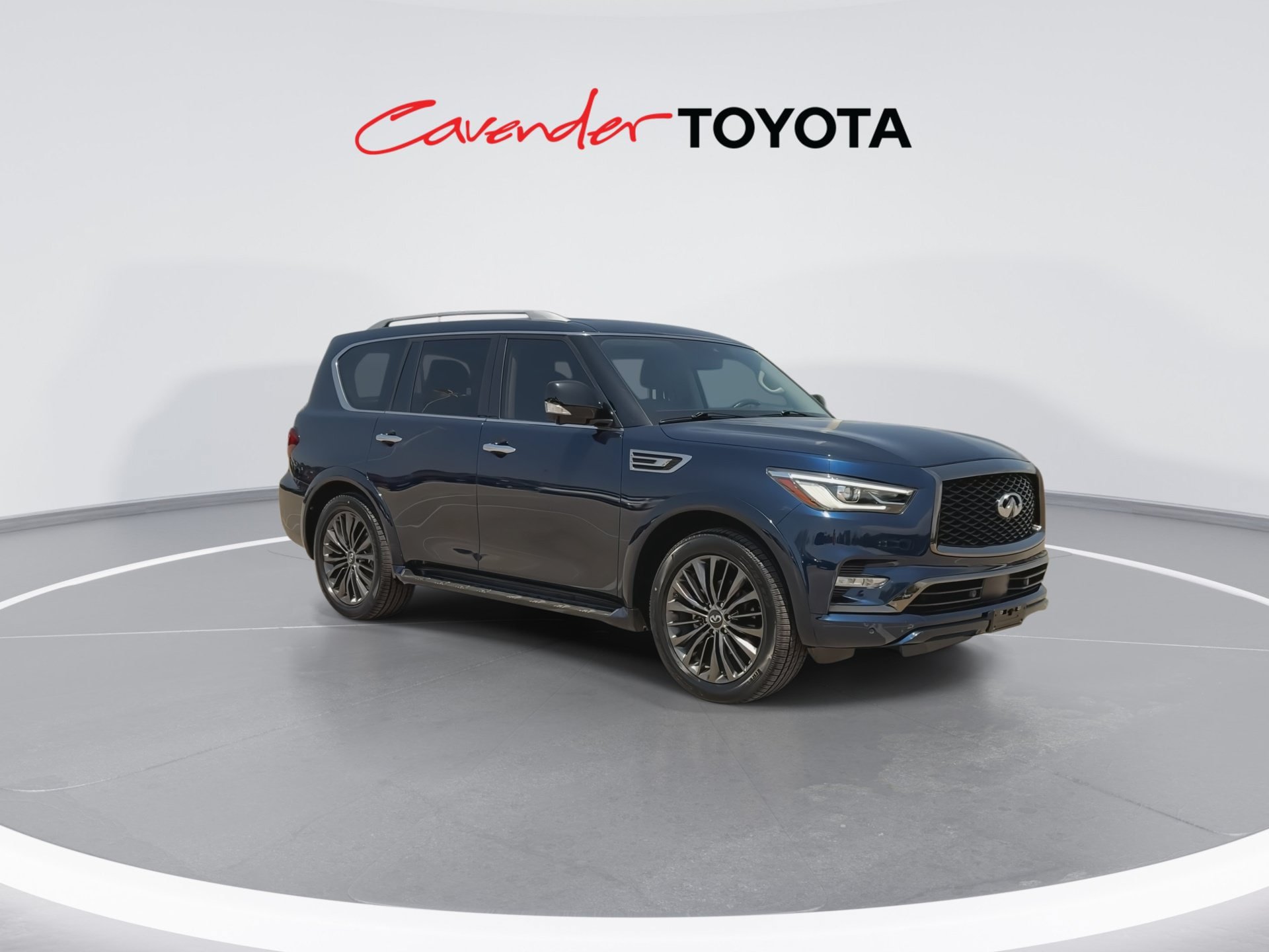 Used 2021 INFINITI QX80 Premium Select RWD image 2