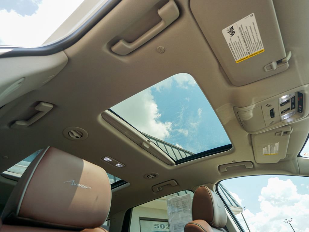 Used 2021 Buick Enclave Avenir w/ Avenir Technology Package image 33