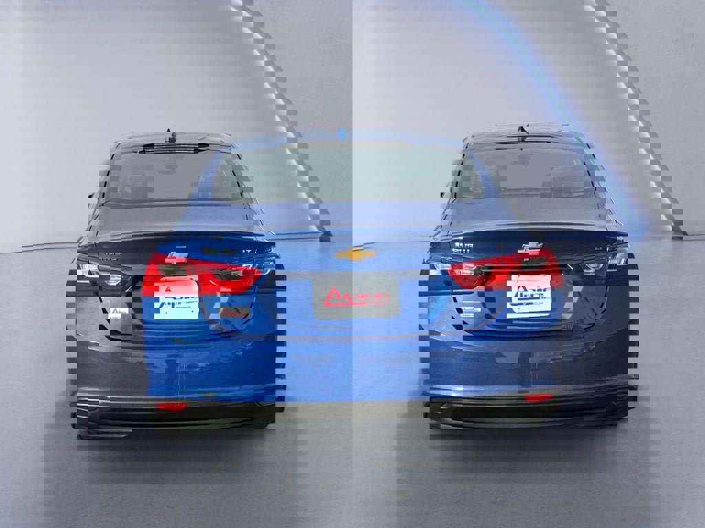 Used 2023 Chevrolet Malibu LT image 4