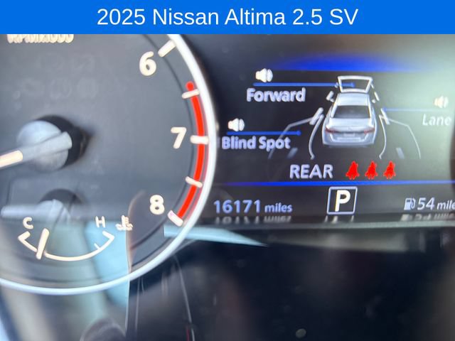 Used 2025 Nissan Altima 2.5 SV FWD image 16