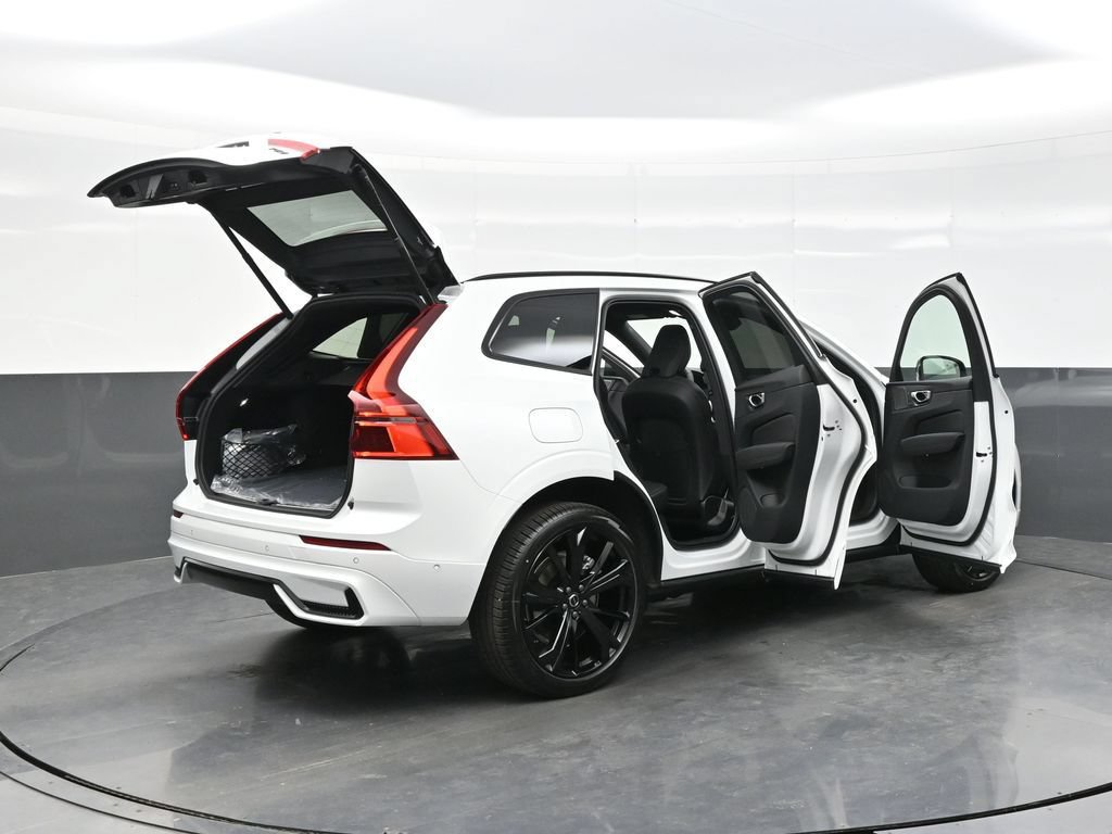 New 2026 Volvo XC60 T8 Ultra w/ Climate Package PRO AWD/4WD image 43