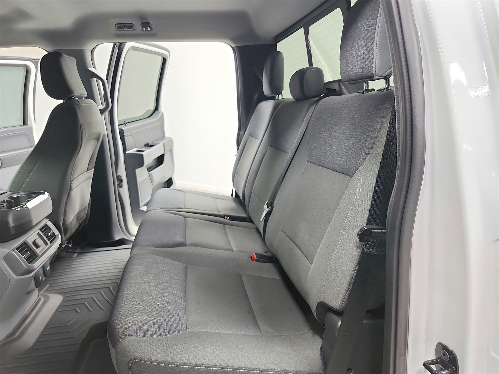 Used 2024 Ford F150 XLT w/ Equipment Group 302A MID image 33