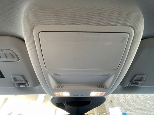 Used 2025 Ford Escape SE w/ PHEV Premium Package image 24