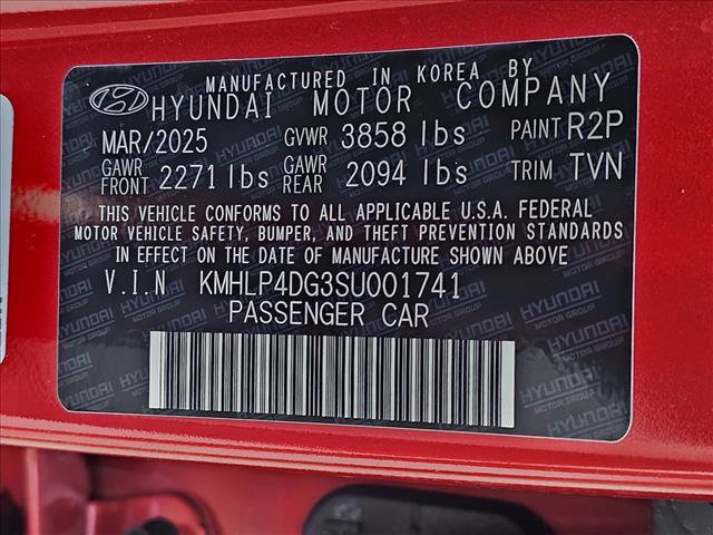 New 2025 Hyundai Elantra Limited image 20