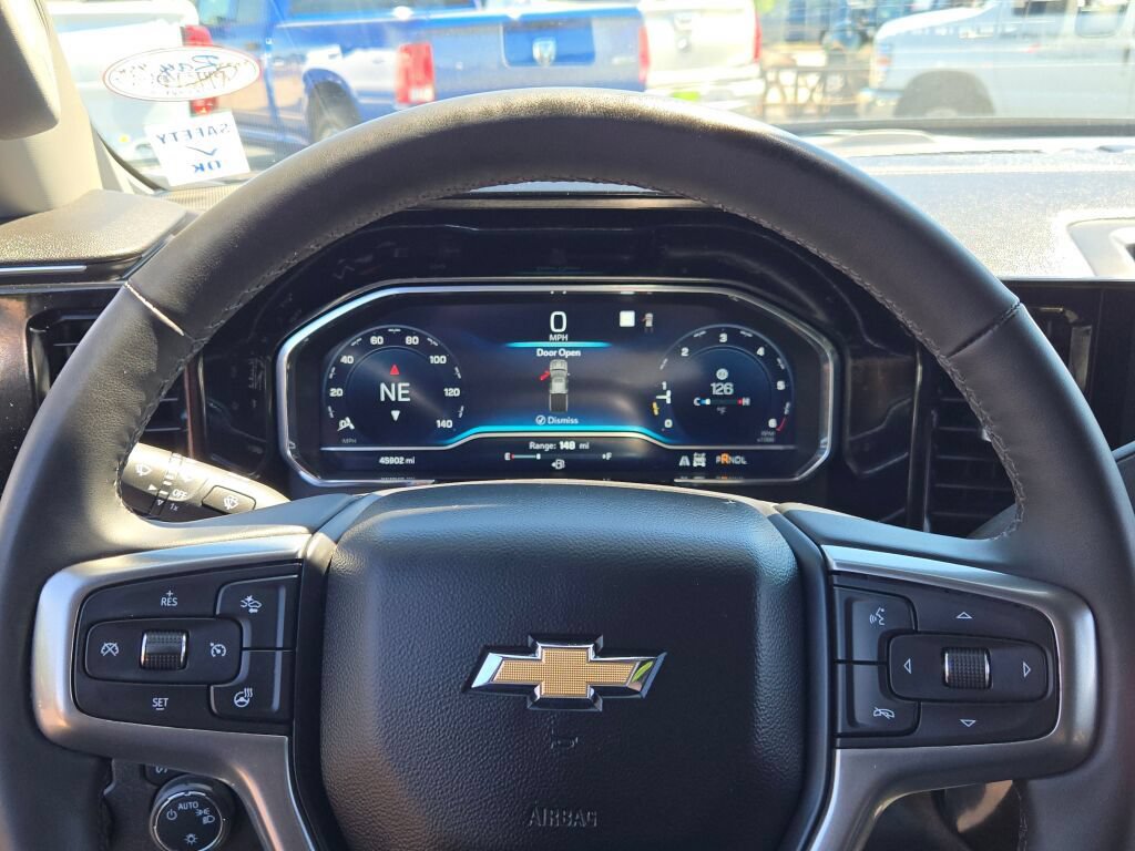 Certified 2023 Chevrolet Silverado 1500 LT AWD/4WD image 35