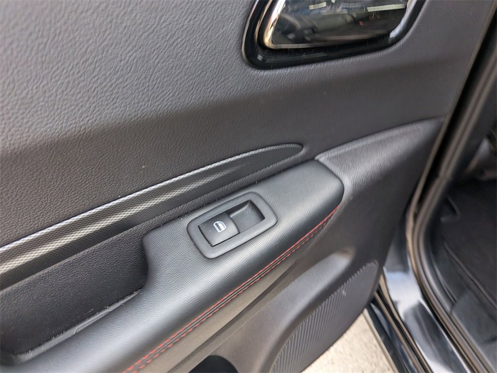 Used 2025 Dodge Durango GT image 26