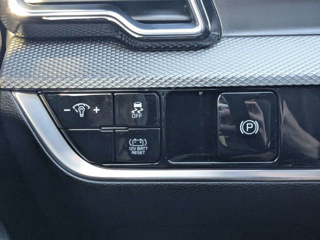 Used 2023 Kia Sportage LX image 22