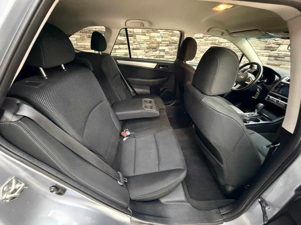 Used 2017 Subaru Outback 2.5i Premium AWD/4WD image 28