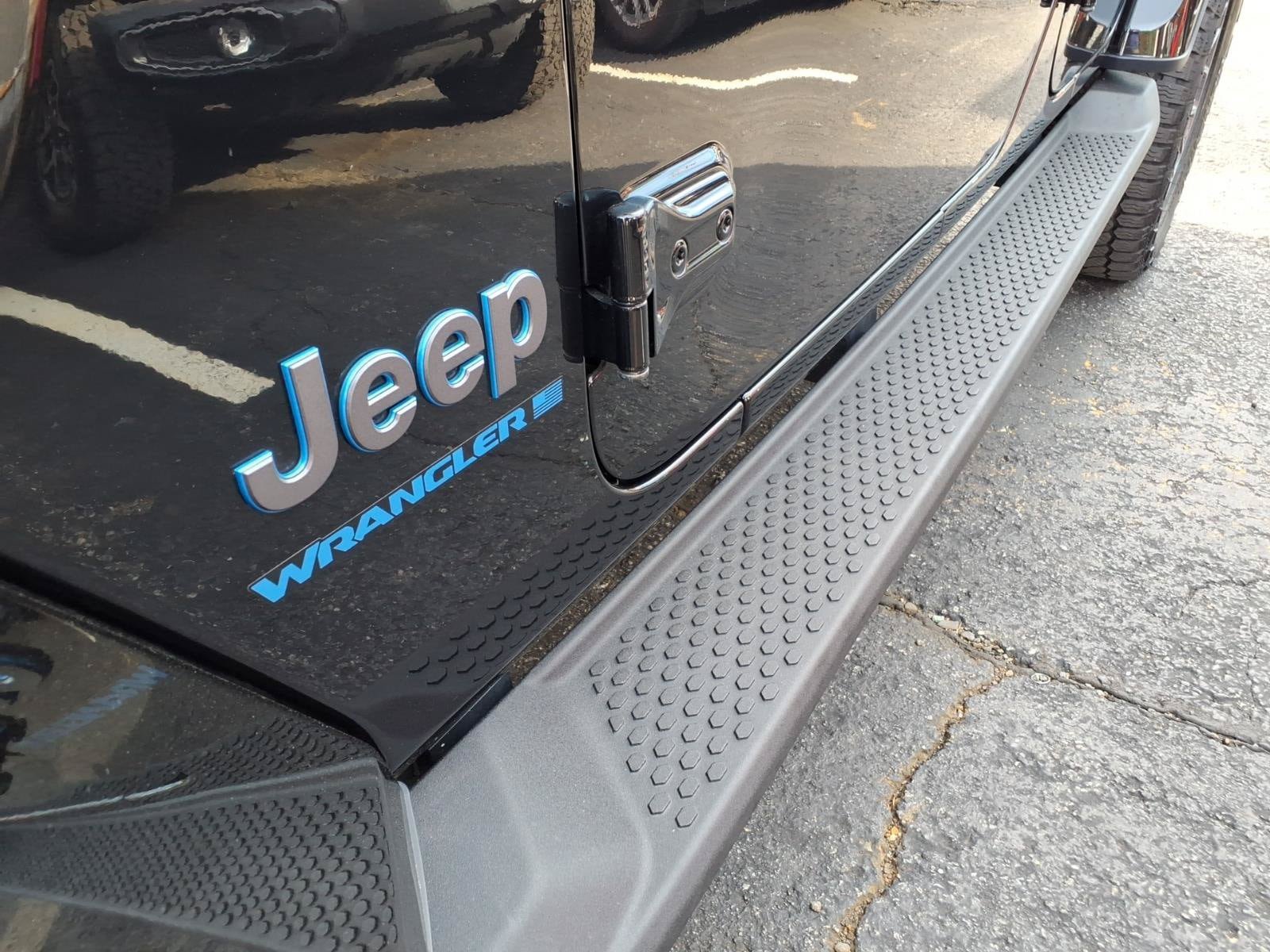 Certified 2024 Jeep Wrangler High Altitude AWD/4WD image 9