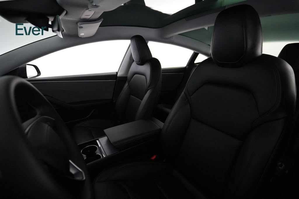 Used 2025 Tesla Model 3 Long Range RWD image 4