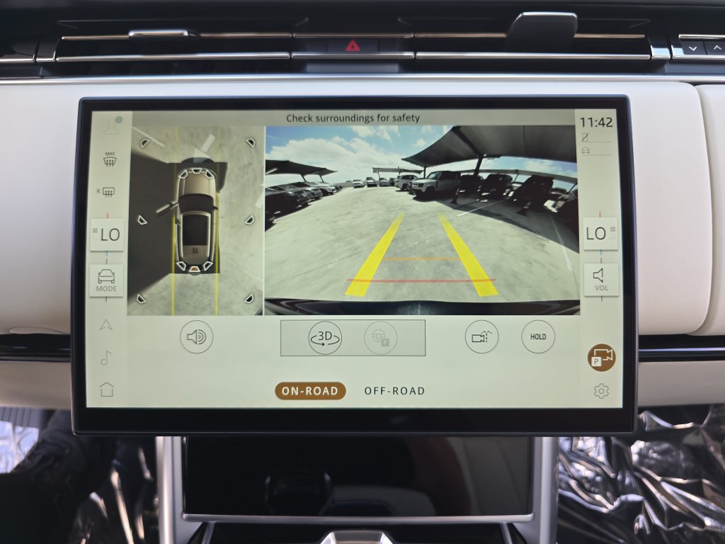 Used 2024 Land Rover Range Rover Autobiography AWD/4WD image 23