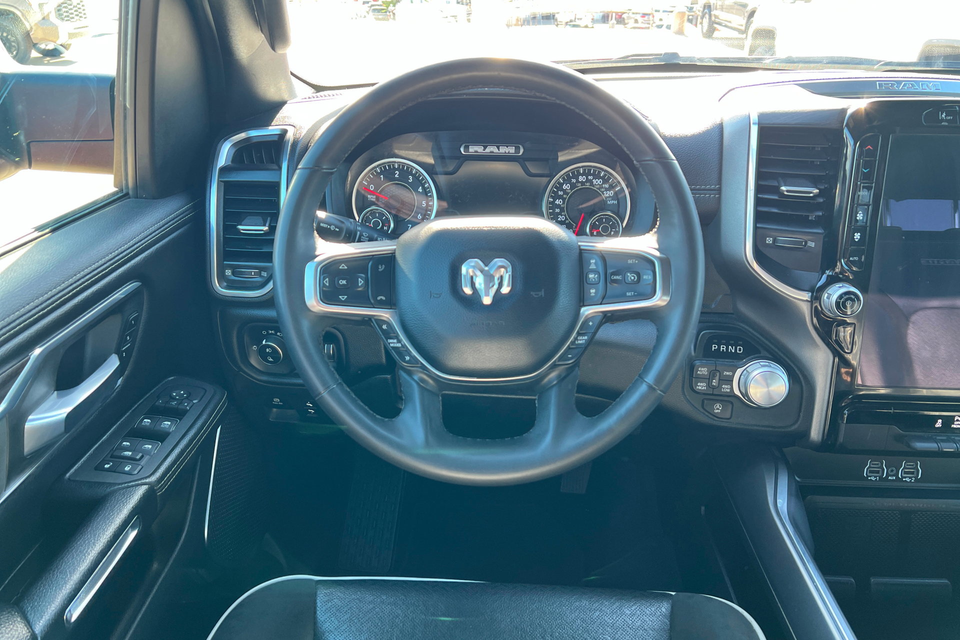Used 2025 RAM 1500 Laramie AWD/4WD image 12
