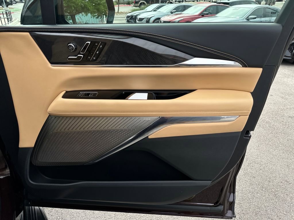 Certified 2025 Cadillac Escalade IQ Luxury 2 AWD/4WD image 34