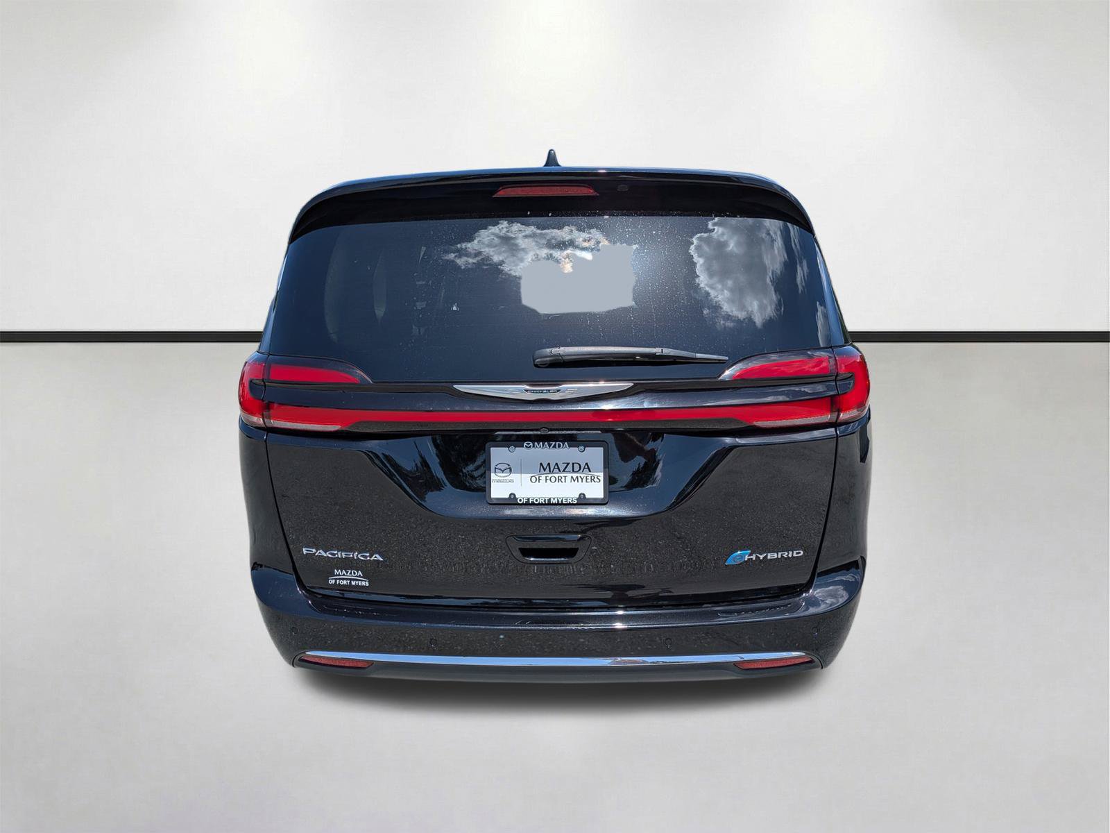 Used 2024 Chrysler Pacifica Limited FWD image 5