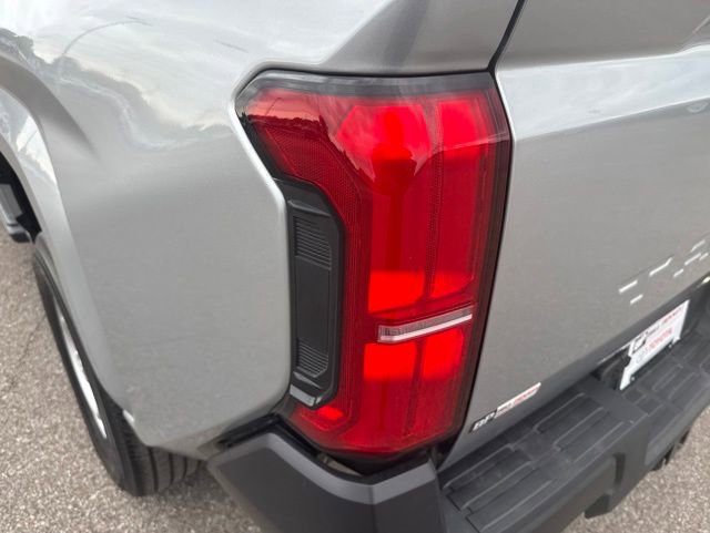 Used 2025 Toyota Tacoma SR w/ Towing Package RWD image 10