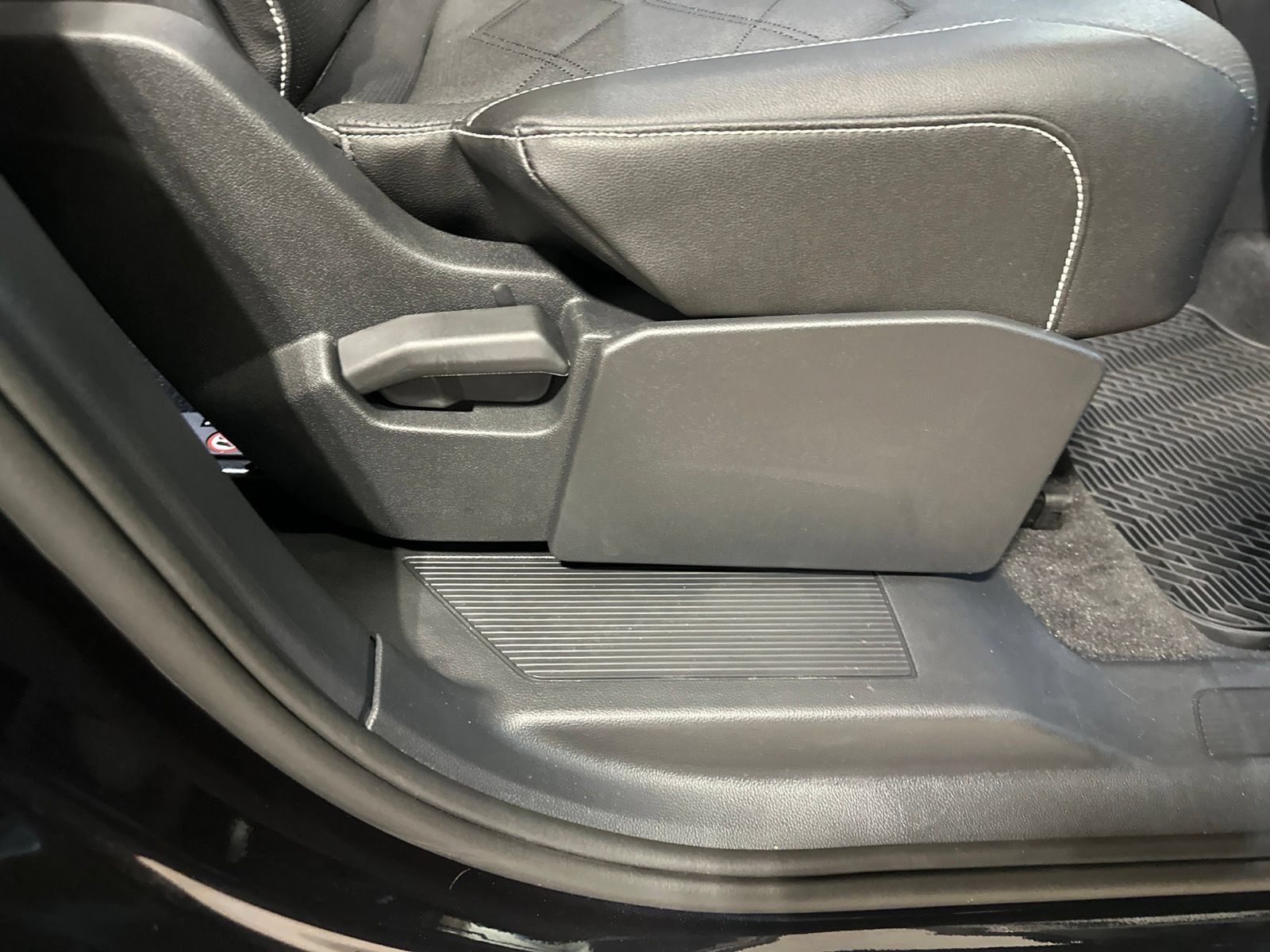 Certified 2026 Volkswagen Atlas SE AWD/4WD image 39