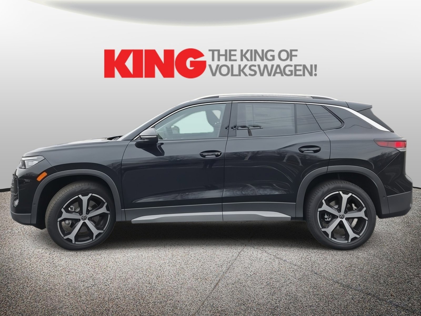 New 2026 Volkswagen Tiguan SE image 7