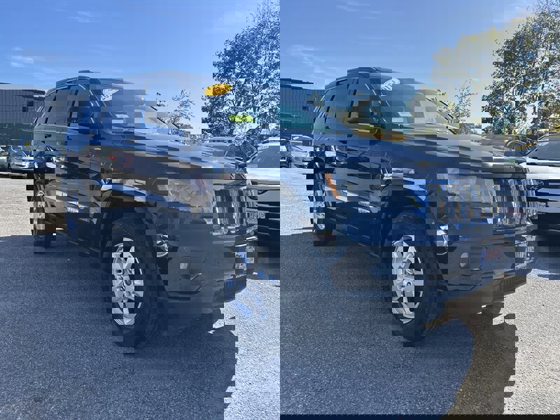 Used 2013 Jeep Grand Cherokee Laredo image 3