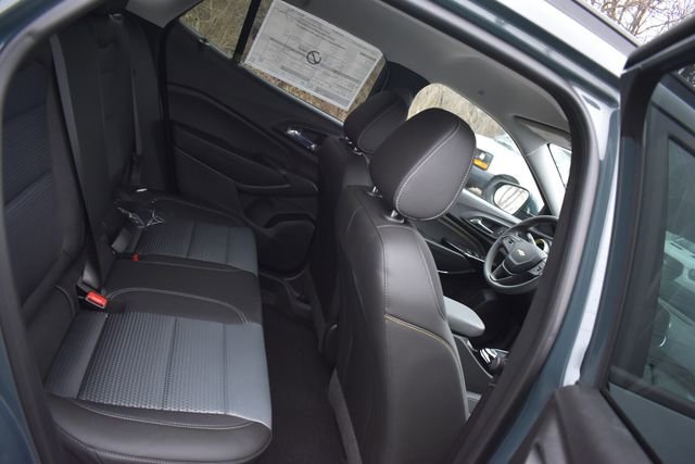 New 2026 Chevrolet Trax LT w/ LPO, Blackout Package image 14