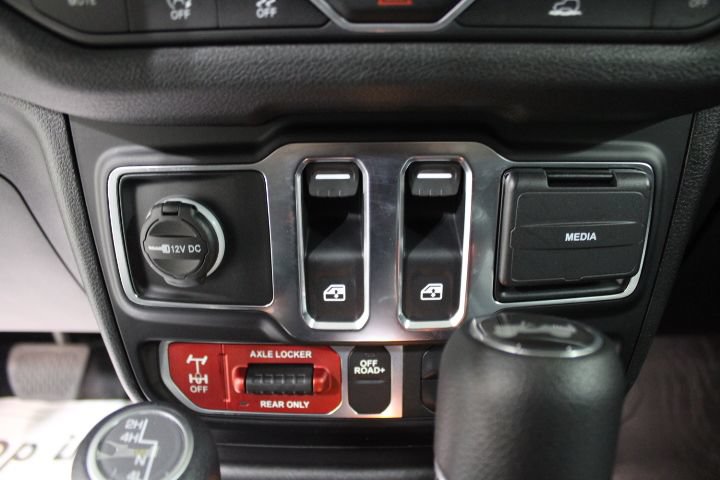 Used 2024 Jeep Wrangler Sport AWD/4WD image 45
