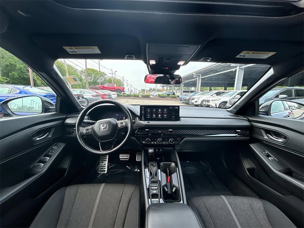 Used 2025 Honda Accord Sport image 16