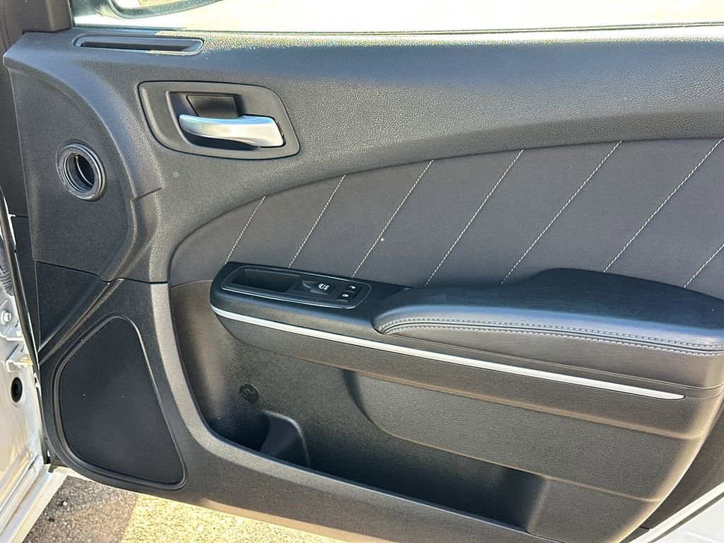 Used 2022 Dodge Charger SXT image 14