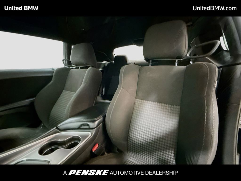 Used 2022 Dodge Challenger GT RWD image 5