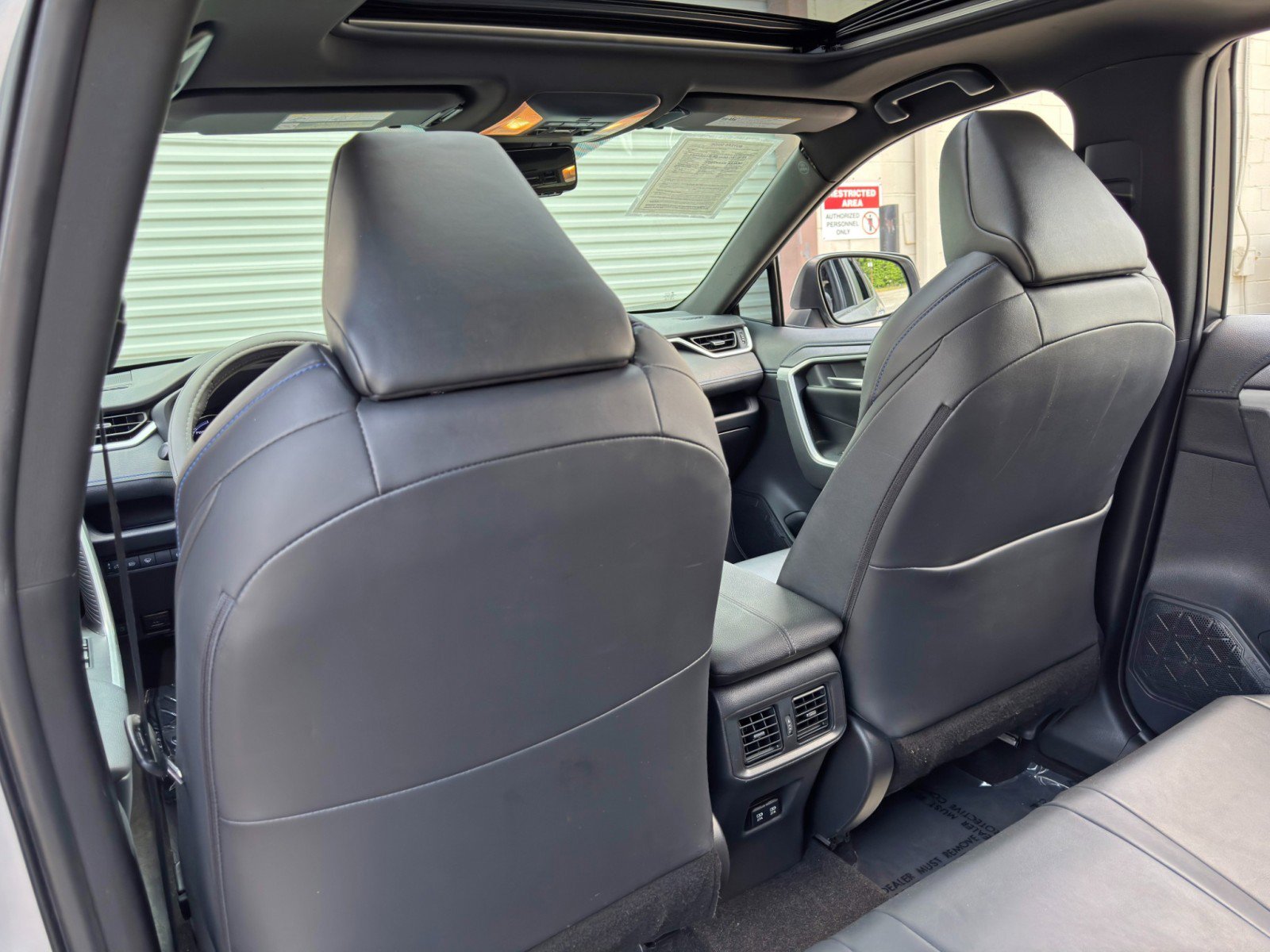 Used 2019 Toyota RAV4 XSE w/ XSE Weather Package AWD/4WD image 34