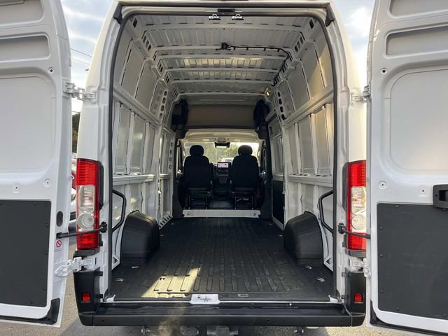 New 2026 RAM ProMaster 3500 w/ Premium Convenience Group image 17