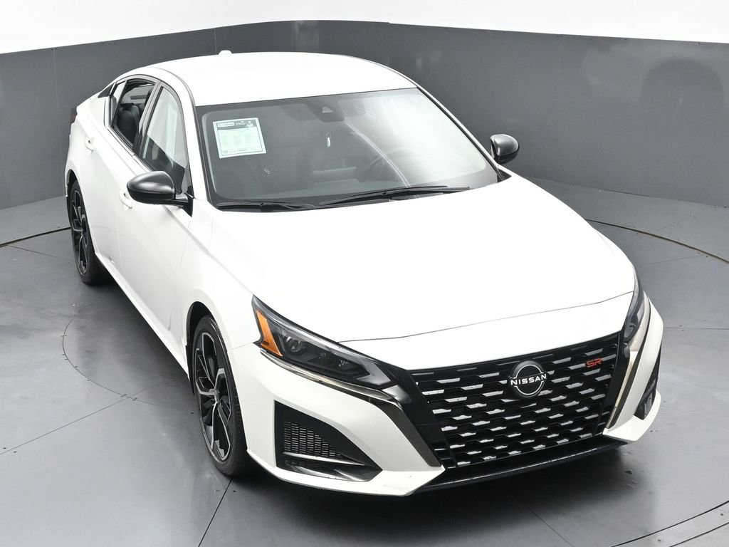 Used 2023 Nissan Altima 2.5 SR image 40