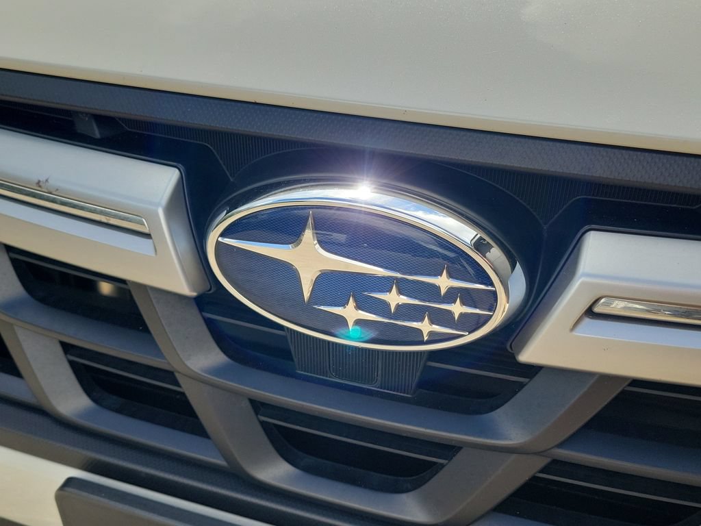 Used 2023 Subaru Crosstrek 2.5i Limited AWD/4WD image 5