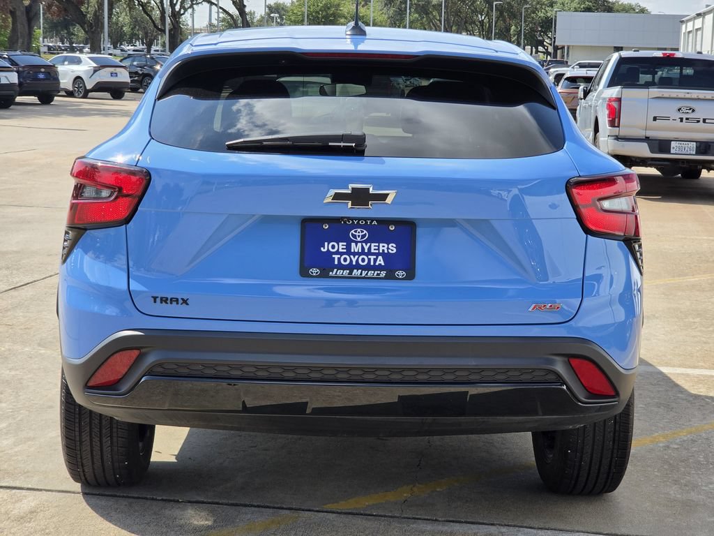 Used 2024 Chevrolet Trax RS w/ Driver Confidence Package FWD image 8